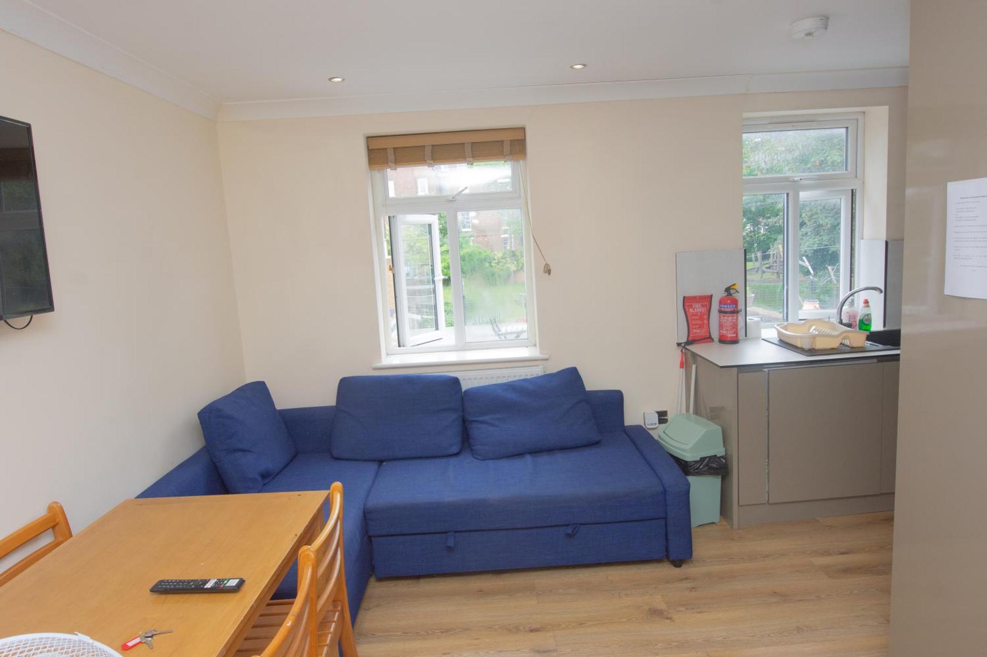 Evergreen Apartments, Flat 3, * Londra